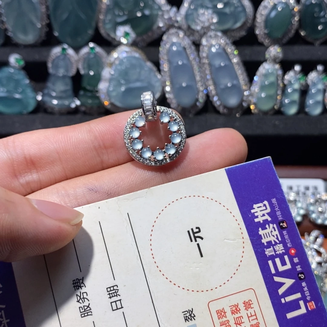 颈饰未镶嵌翡翠翡翠