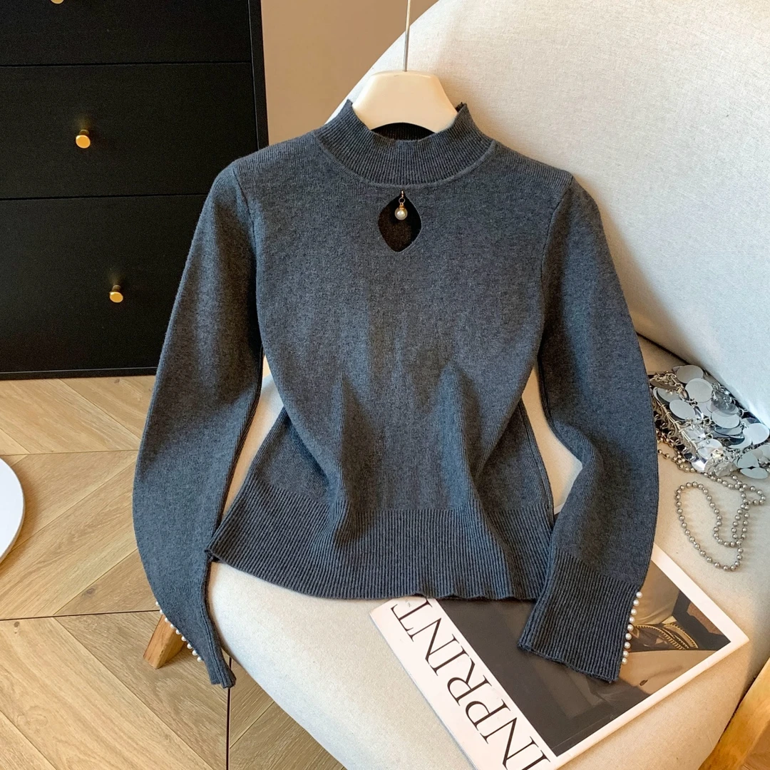 时尚半高领镂空珍珠吊坠打底针织衫女2025新款时尚重工高级感上衣