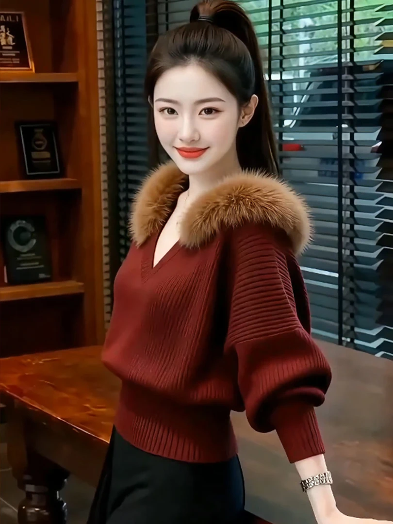 时尚慵懒风v领针织衫毛领2025新款秋冬高级感酒红色毛衣上衣女装