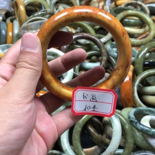 未镶嵌蛇纹石玉手镯書*