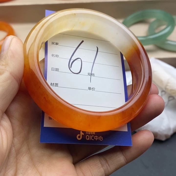 石英质玉未镶嵌手镯