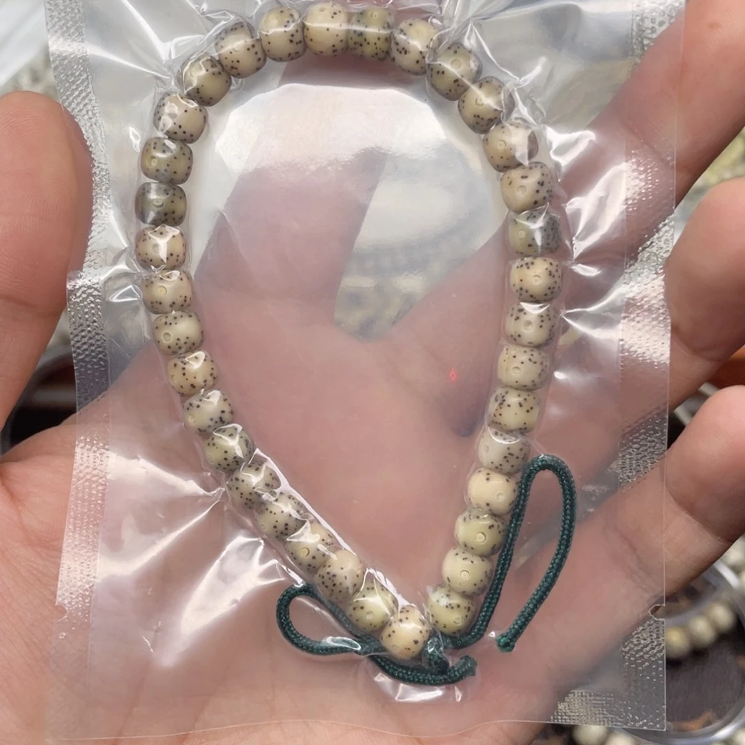 星月菩提手串糯冰石玉料7x6通体留白