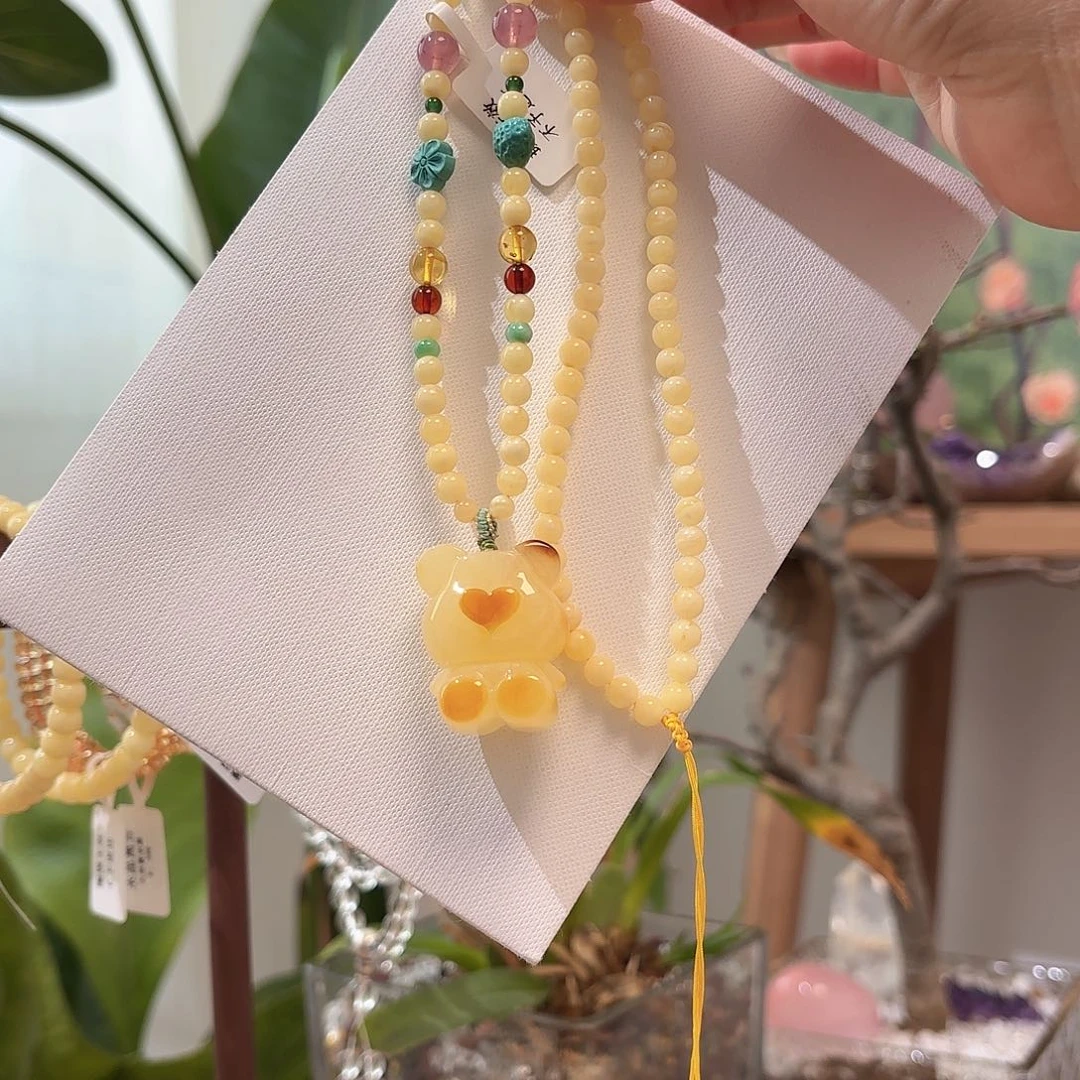 蜜蜡颈饰未镶嵌达*达