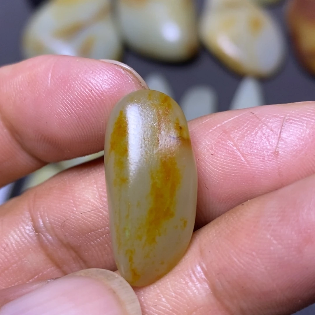 和田玉（糖玉）未镶嵌挂件