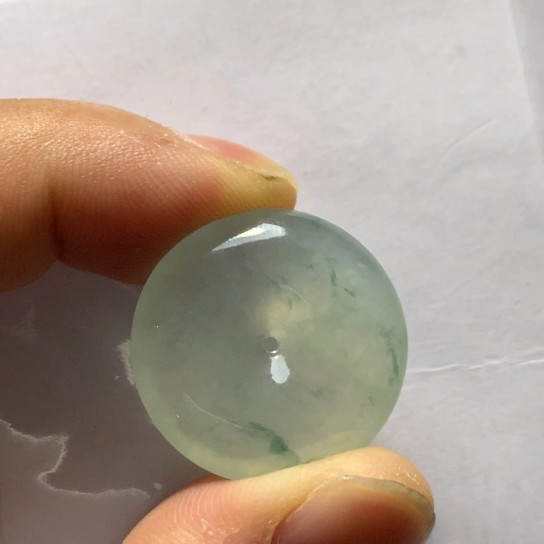 翡翠未镶嵌颈饰平安扣