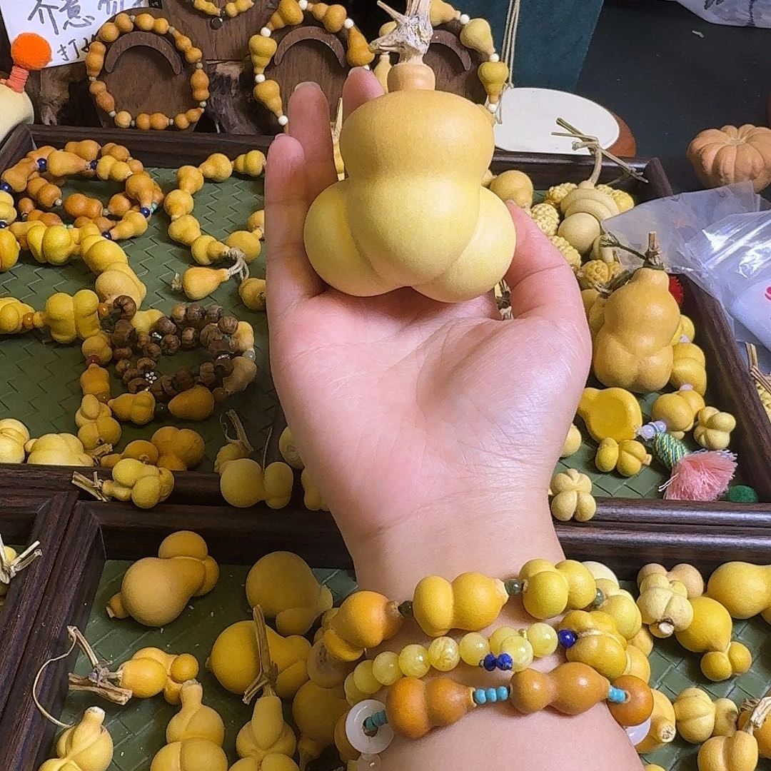 舍***得大叶紫檀（黑酸枝木类）