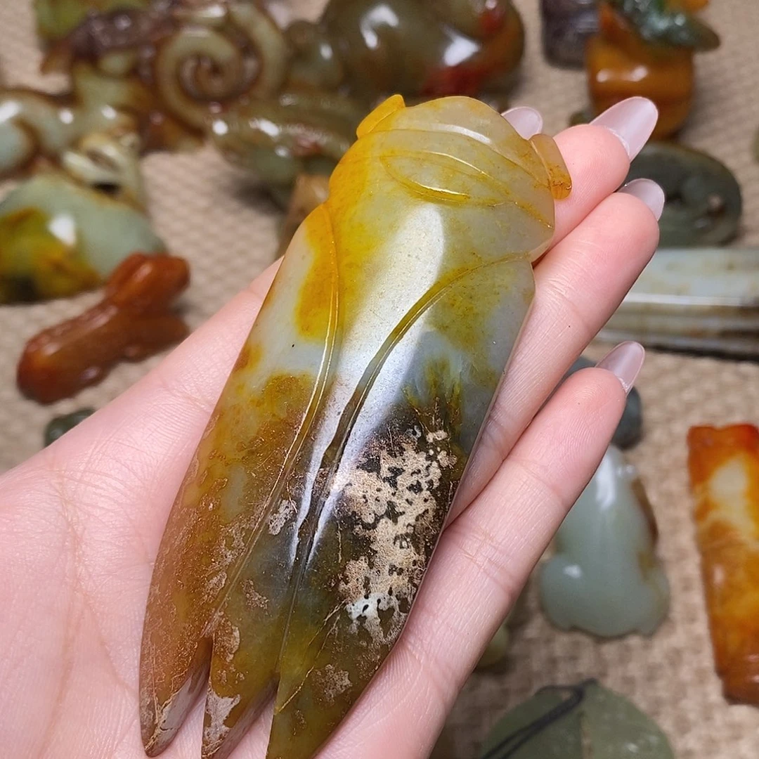 未镶嵌蛇纹石玉颈饰