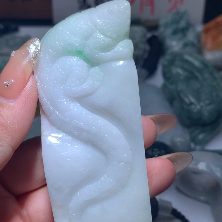 翡翠未镶嵌颈饰保真天然A货翡翠
