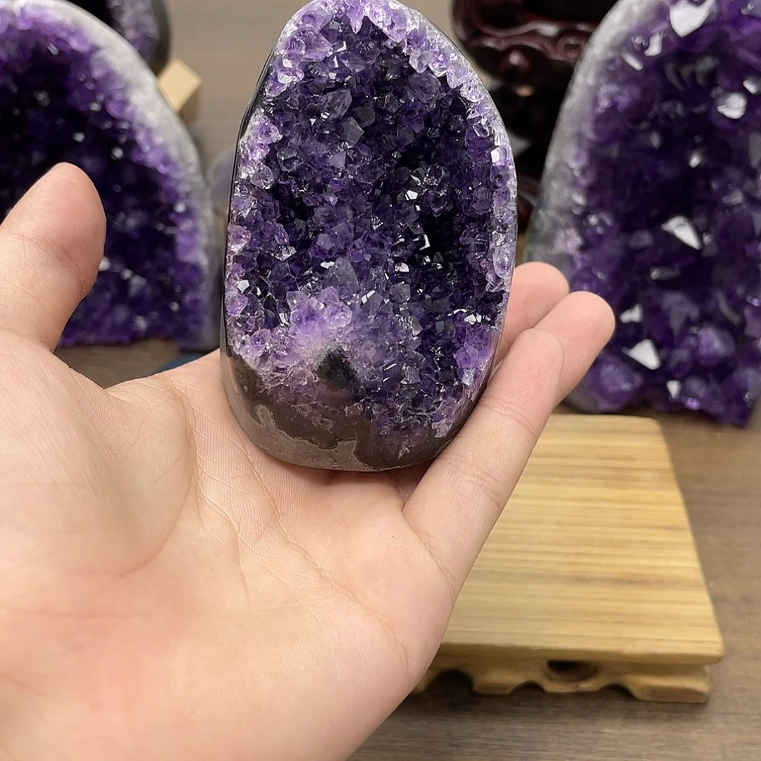 未镶嵌大型摆件（非配饰）紫晶
