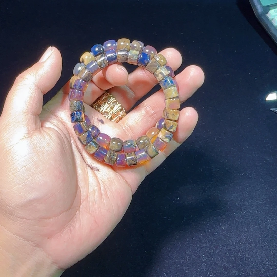 琥珀未镶嵌裸石琥珀