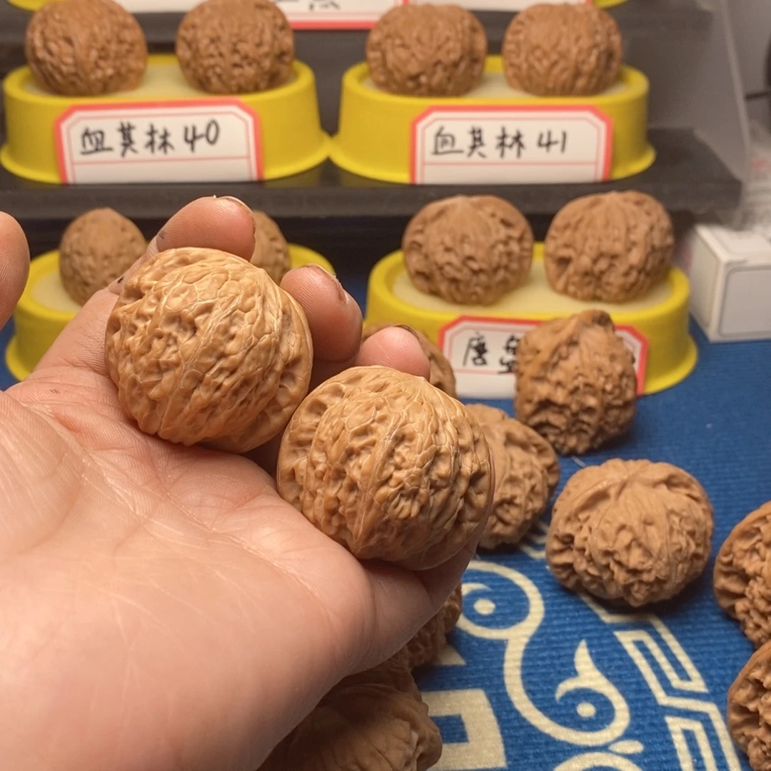 ****利文玩核桃把件全品无修铁锤