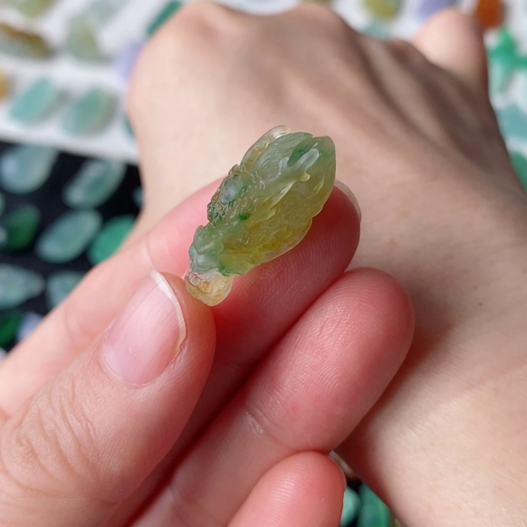 未镶嵌定制翡翠龙头