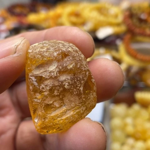 手串琥珀未镶嵌吊坠