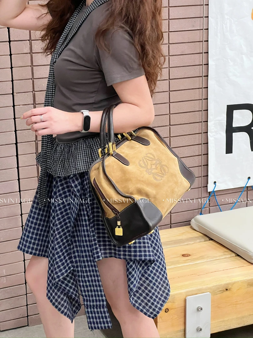 95新 LOEWE/罗意威 觅时/卡其麂皮amazona/118088