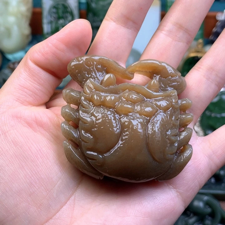 和田玉未镶嵌把件