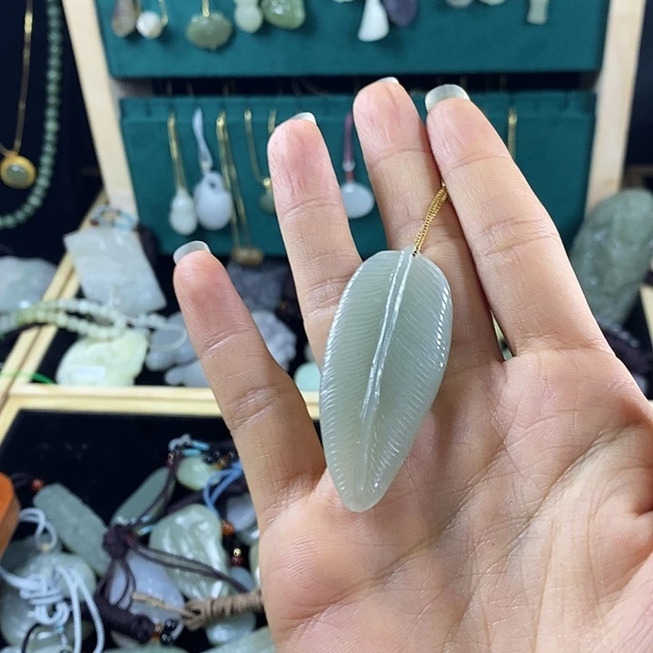 静***伽和田玉未镶嵌吊坠(赠链)