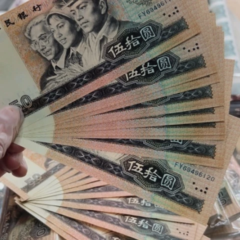 塑料这么样啊还没吃饭呀亲