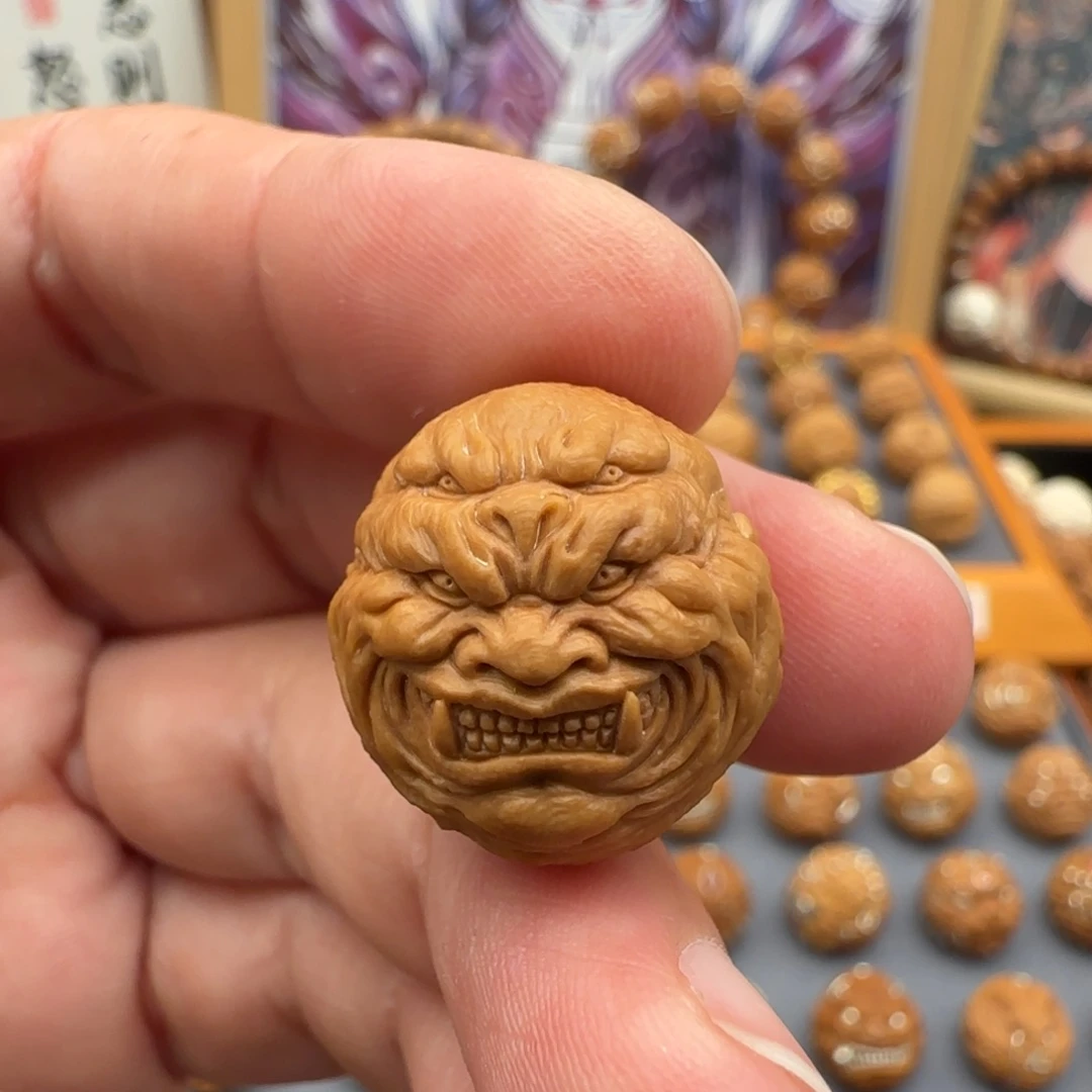 吊坠猴头核桃四目虎僧