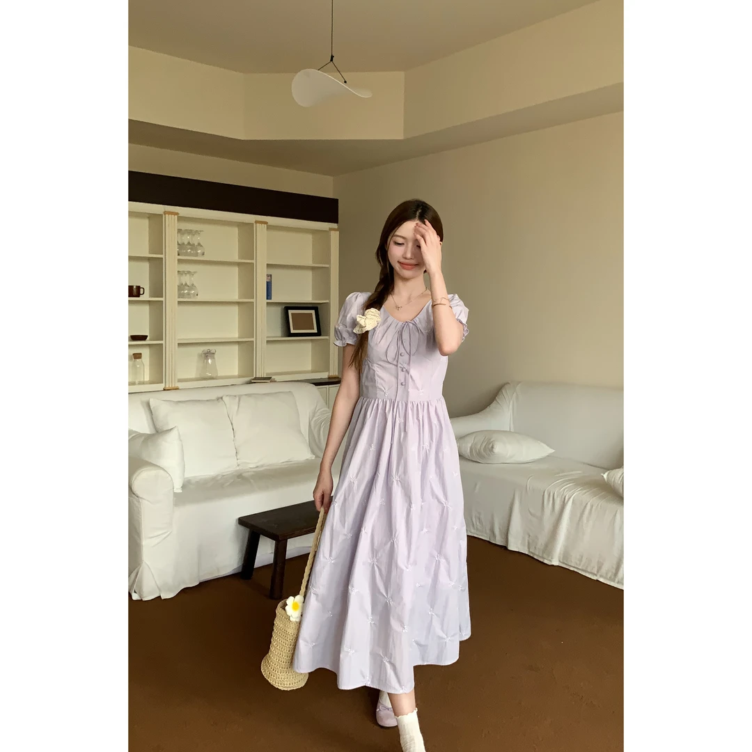 气质收腰显瘦短袖刺绣夏季长款连衣裙A字大摆裙低圆领设计感