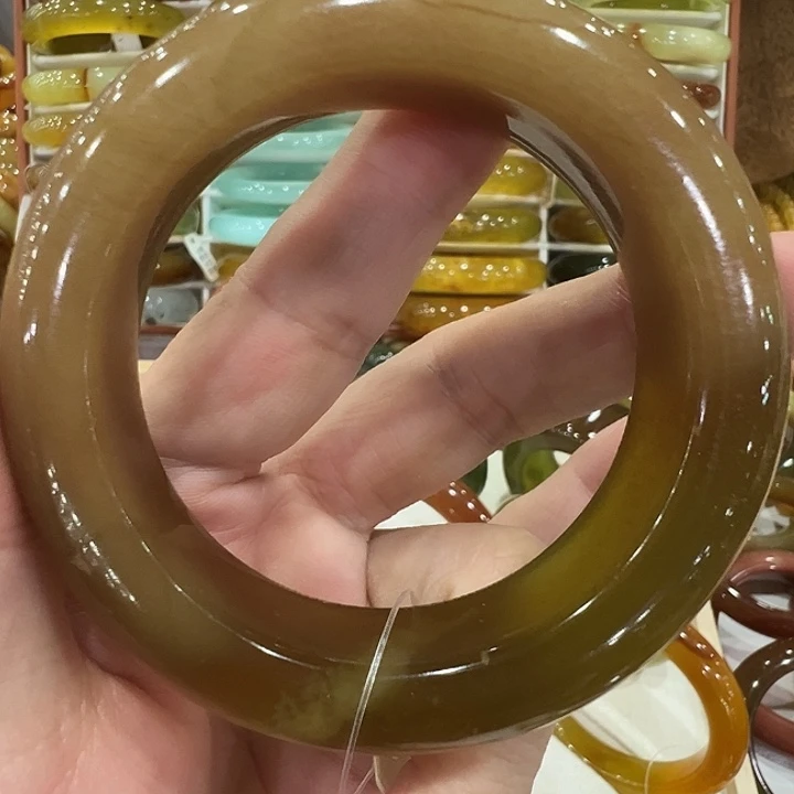 妖***巴蛇纹石玉未镶嵌手镯