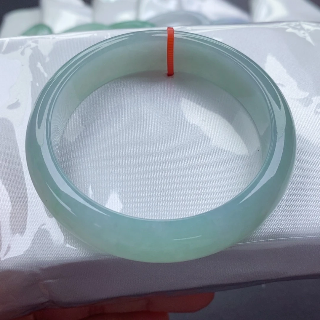 翡翠手镯未镶嵌5758正圈