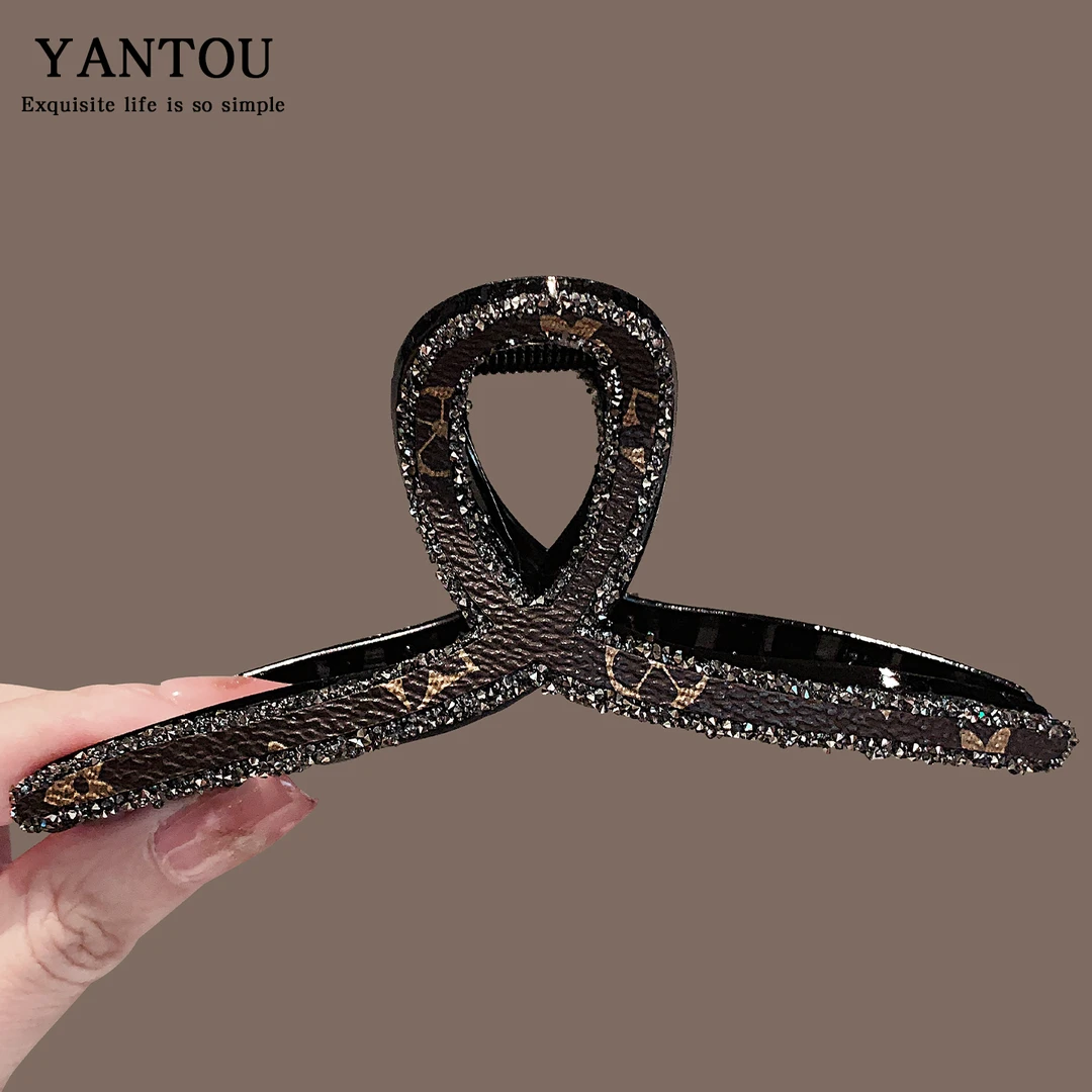 秋冬新款精致印花碎钻八字抓夹女后脑勺优雅黑色鲨鱼夹高级感头饰