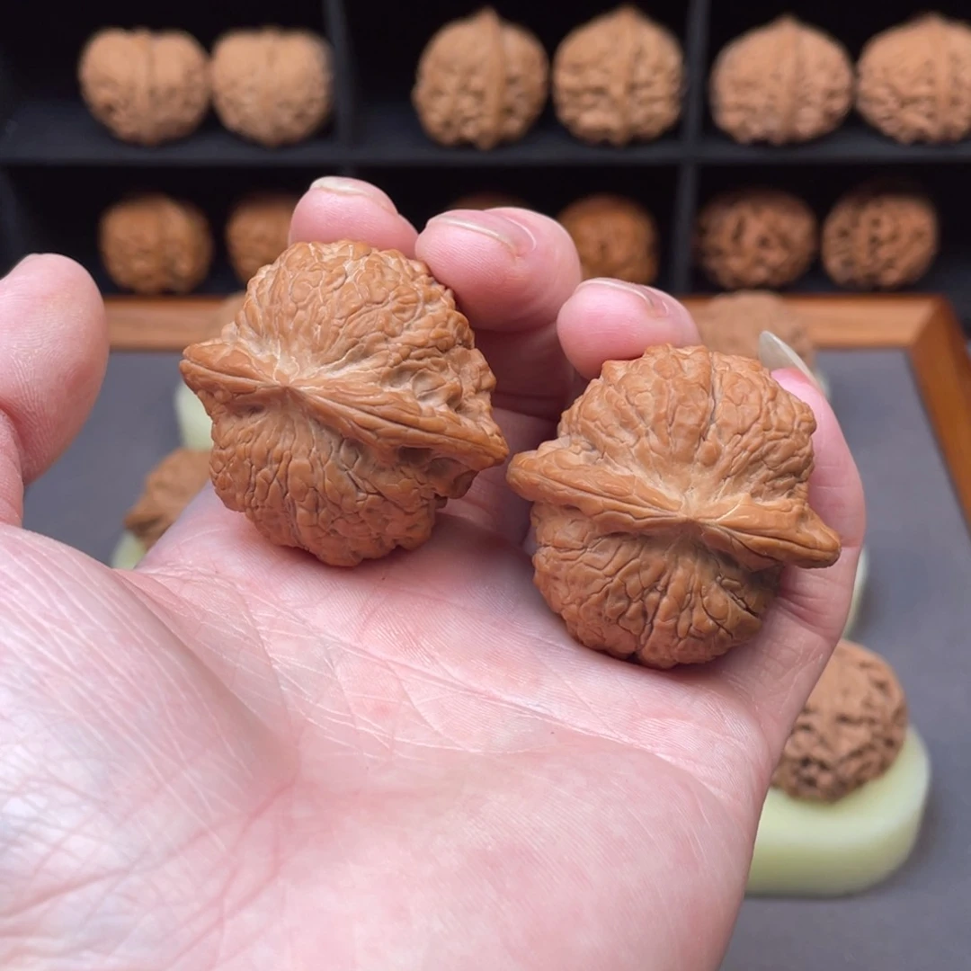 核桃把件吃****饿全品无修血麒麟