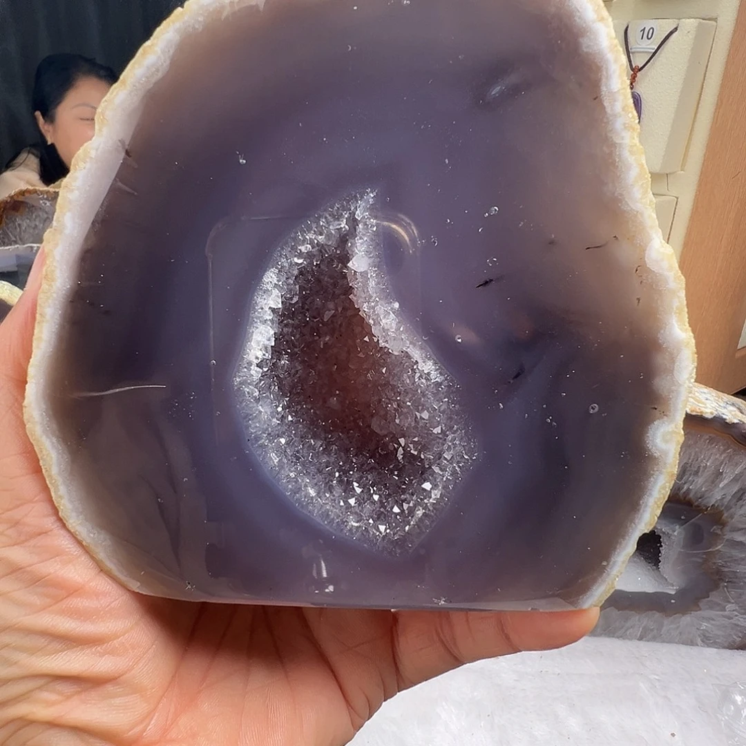 玛瑙/玉髓未镶嵌珠宝奇石天然玛瑙水晶洞
