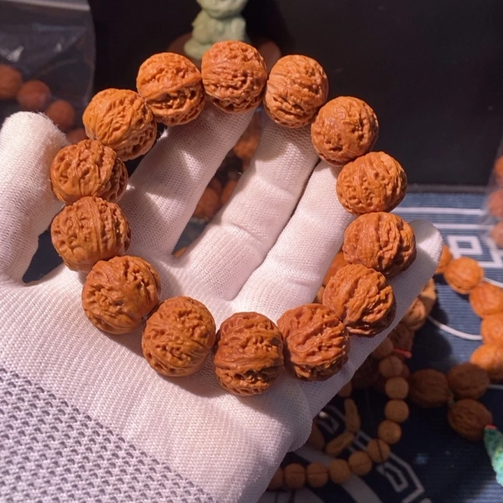 手串文玩核桃……58