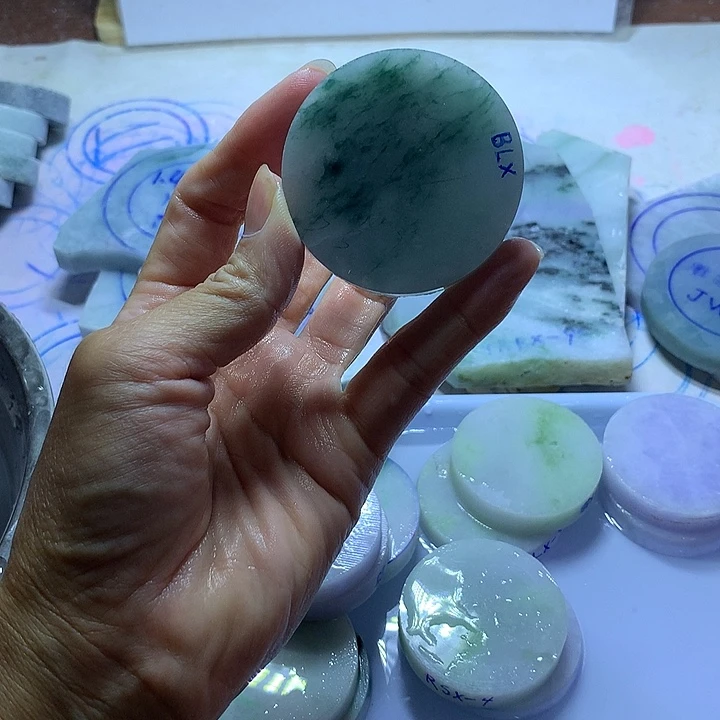 定制翡翠未镶嵌翡翠明珠