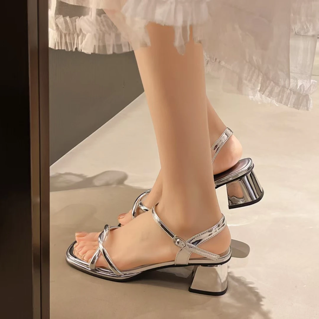 H622216   新款法式时尚气质百搭粗跟凉鞋