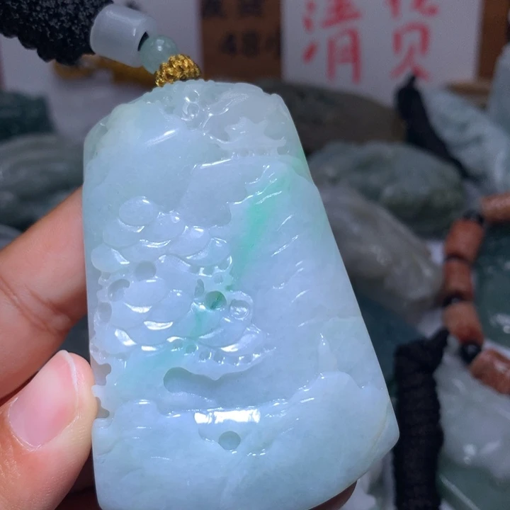 翡翠未镶嵌颈饰保真天然A货翡翠