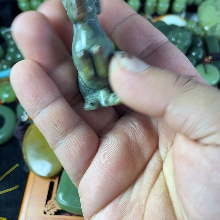 岫岩老玉（透闪石质玉）未镶嵌挂件
