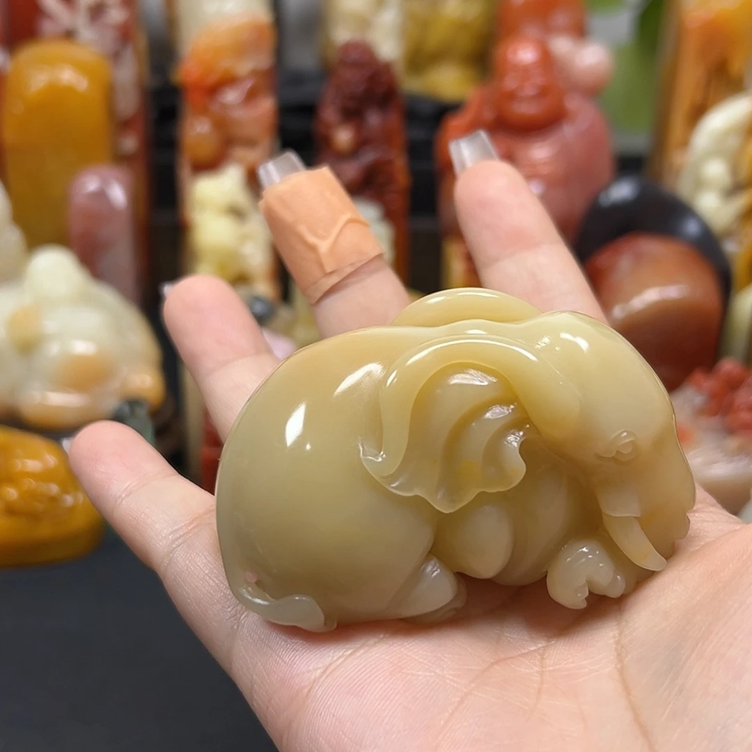 脑***嘞寿山石印石印章雕刻工艺