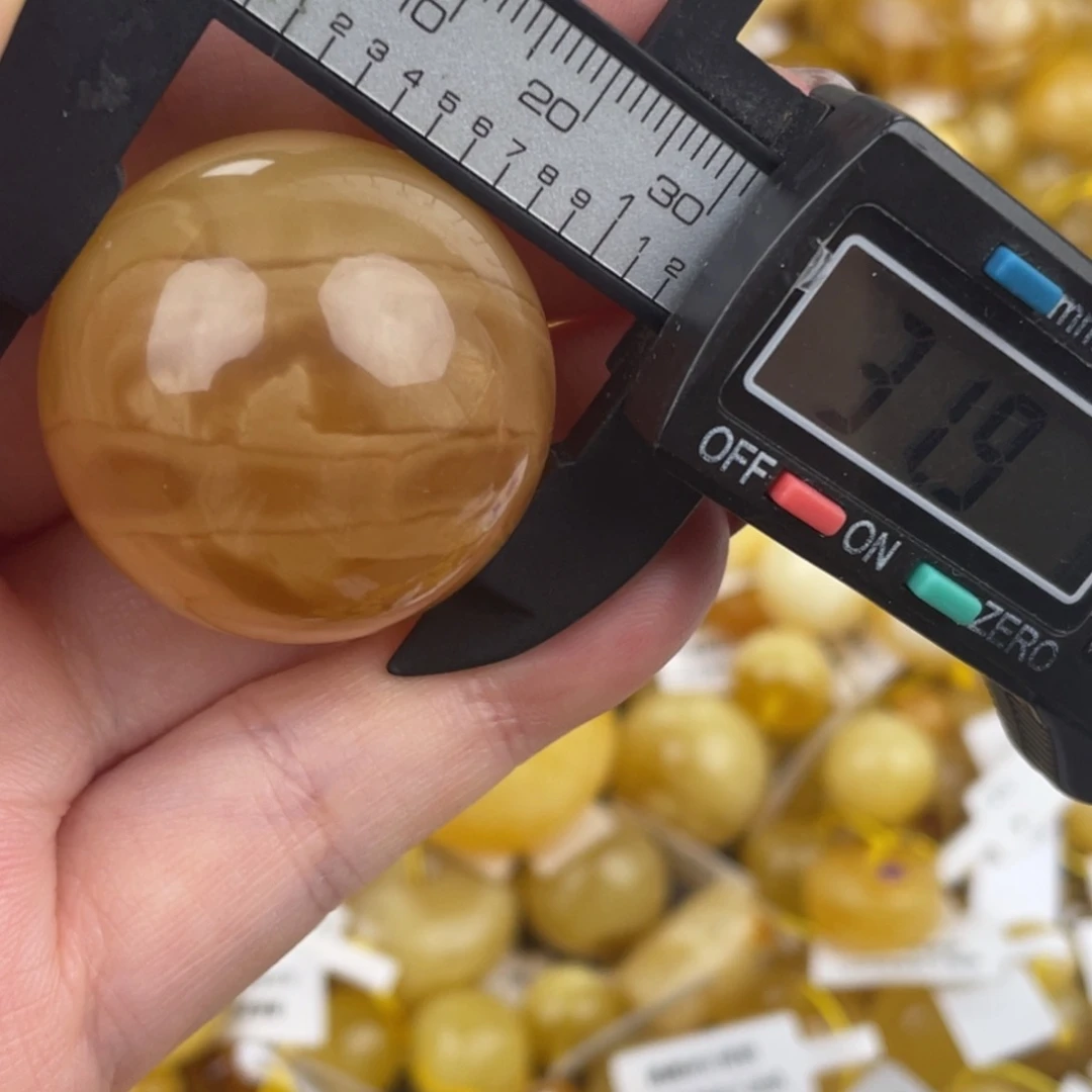 未镶嵌琥珀裸石蜜蜡390