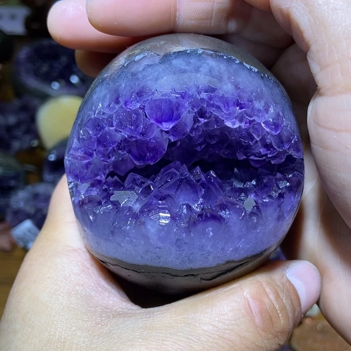 紫晶大型摆件（非配饰）未镶嵌