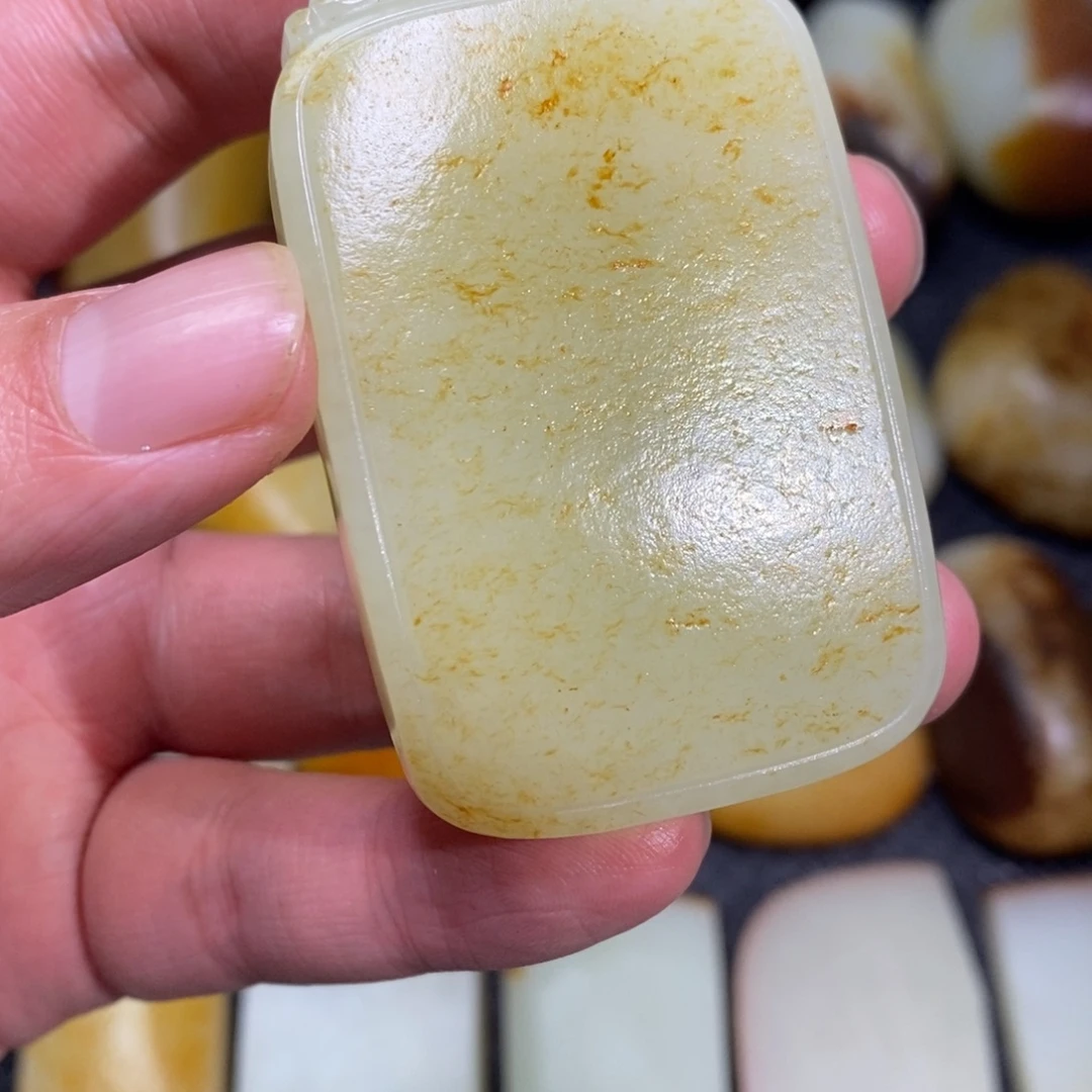 余***求定制和田玉未镶嵌和田玉