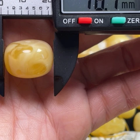 【闪购商品】裸石蜜蜡未镶嵌春**云37杂