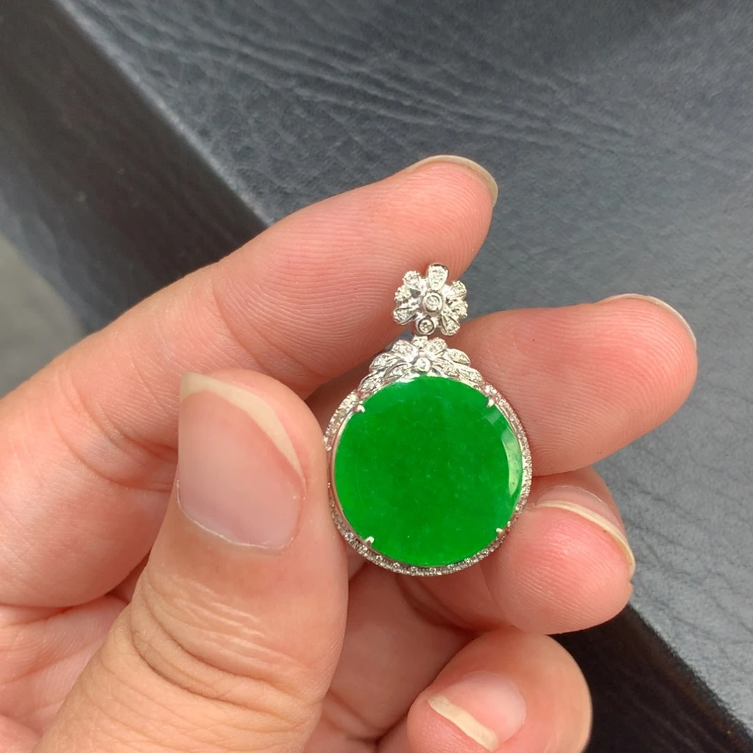 翡翠18K金镶嵌吊坠(不含链)吊坠
