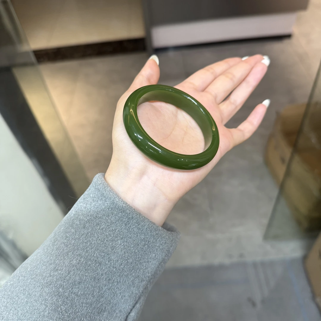 女款新疆天然菠菜绿手镯国风美【温儒玉专享】