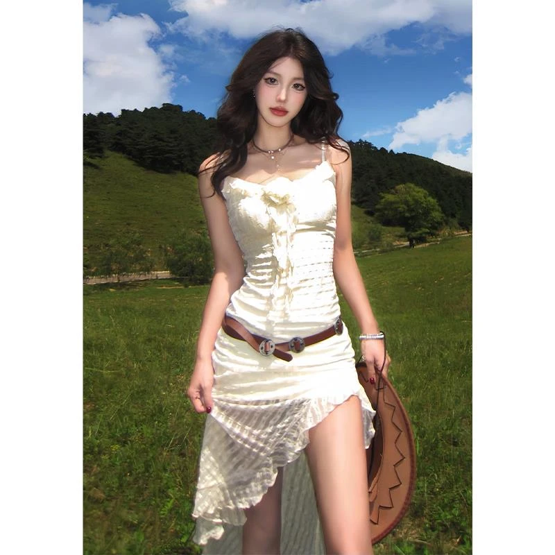 不规则肌理感针织吊带连衣裙女夏季海边度假法式气质收腰绝美长裙