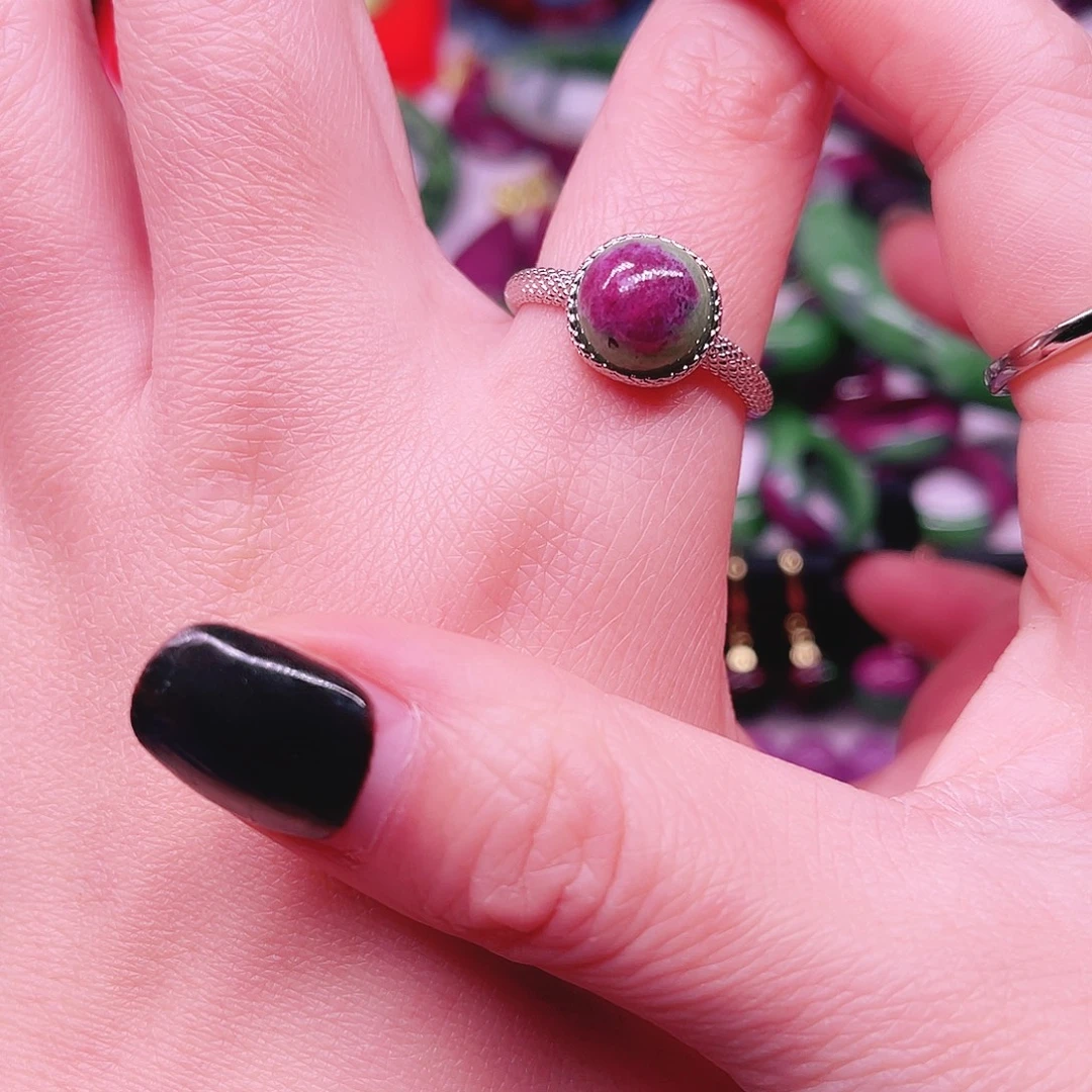 红宝石戒指未镶嵌