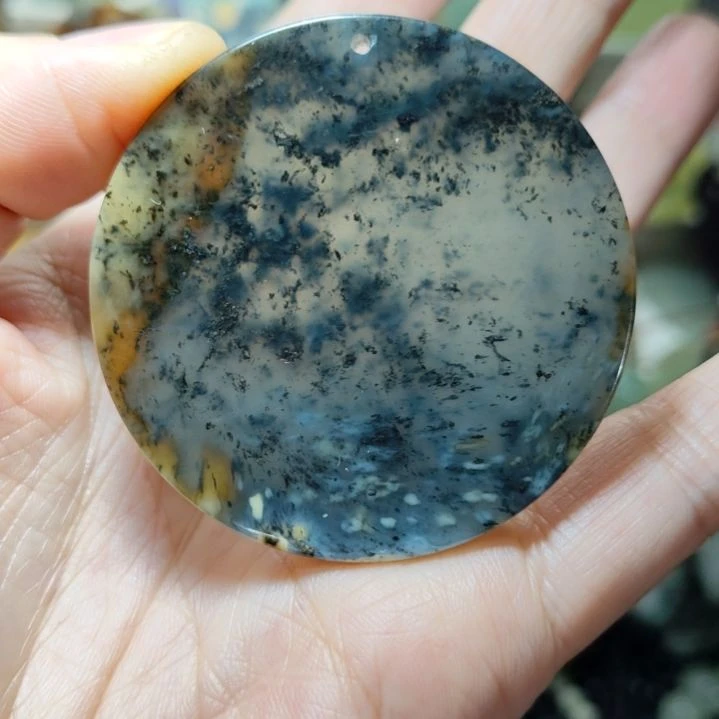 岫玉未镶嵌挂坠款式