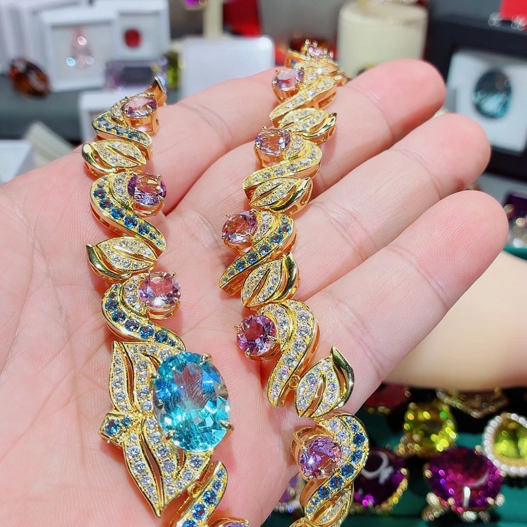 豆****银S925镶嵌颈饰托帕石