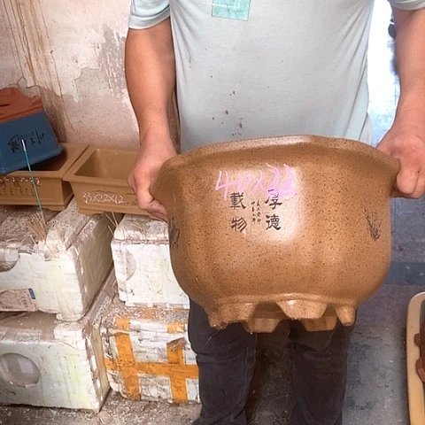 紫砂花盆手工制作