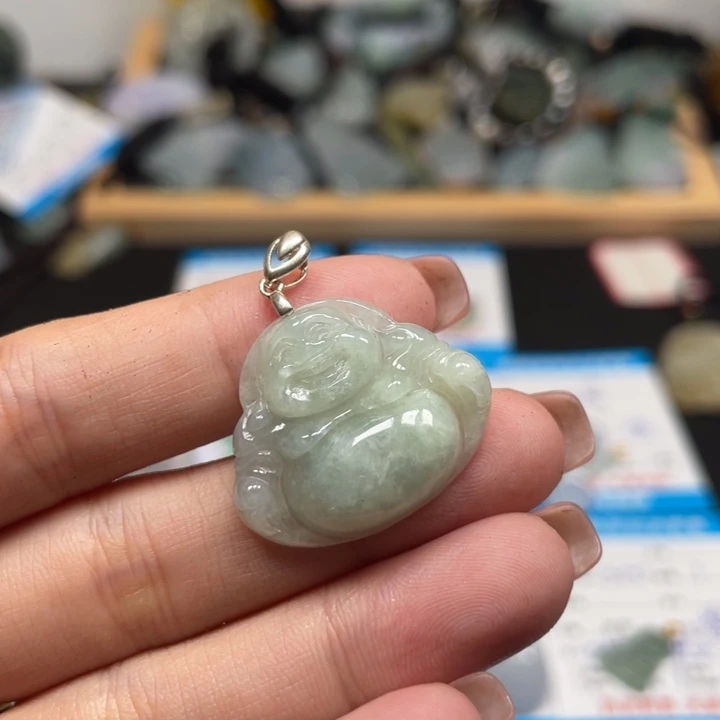 颈饰未镶嵌翡翠天然