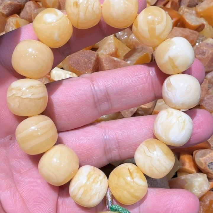 定制琥珀未镶嵌蜜蜡