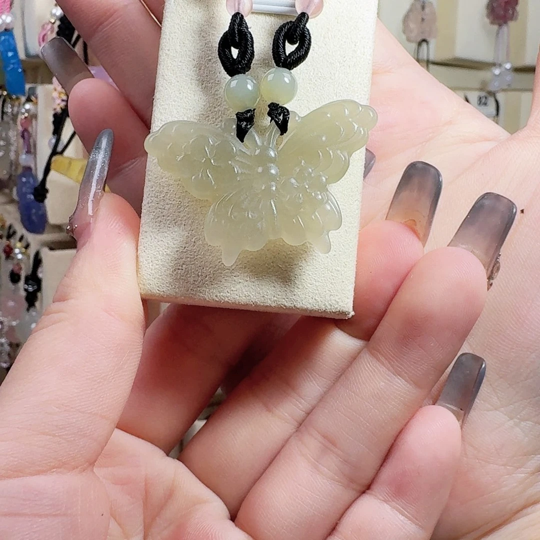 和田玉（糖玉）未镶嵌颈饰