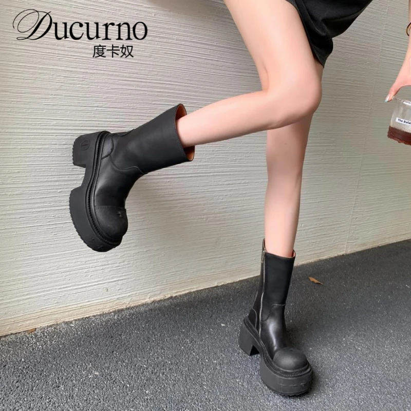 小个子女厚底英伦街头百搭增高拼色短靴2025年新款秋冬牛皮英伦风