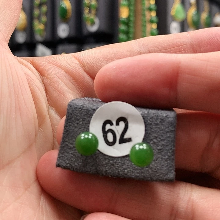 和田玉耳饰18K金镶嵌